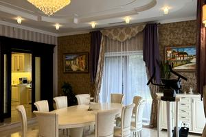 будинок за адресою Валова вул.