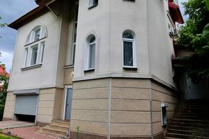 дом по адресу с. Петропавловская борщаговка, Каштановая ул.