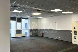 комерційна за адресою Фізкультури вул., 28