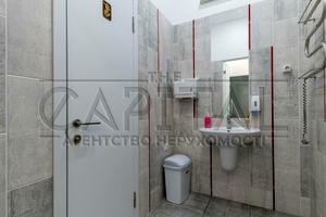 комерційна за адресою Кловський узвіз (Кловський), 7a