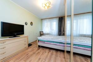 квартира за адресою Азербайджанська вул. (Бакинських Комісарів), 6