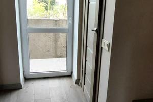 будинок за адресою Центральна вул., 1а
