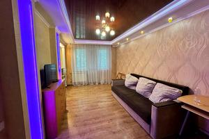 квартира за адресою Міру, 52