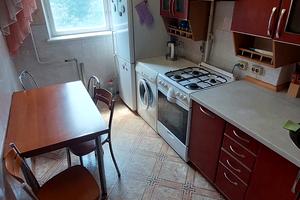 квартира за адресою Космонавтів вул., 86