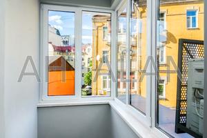 коммерческая по адресу Саксаганского ул., 37-К