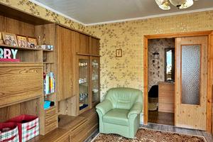 квартира за адресою космонавтів, 6