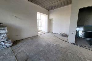 комерційна за адресою Івана Кожедуба вул., 3а