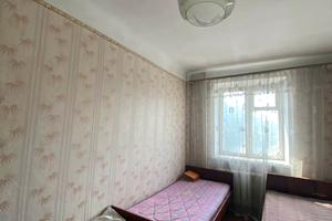 квартира за адресою Кам'янецька вул., 107