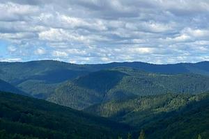 участок по адресу с. Микуличин, Трисянка