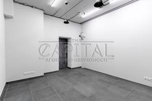комерційна за адресою Академіка Лебедєва вул., 1