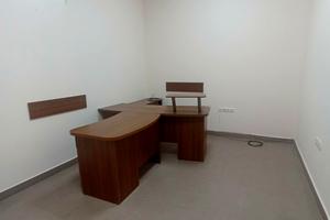 комерційна за адресою Миру просп., 243-А