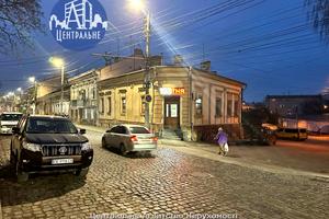 комерційна за адресою Йосипа Бурга вул. (Удонова), 1