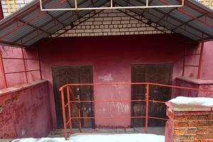 комерційна за адресою Красносільського, 1
