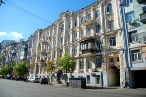 комерційна за адресою Саксаганського вул., 28