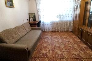 квартира за адресою Космічна вул., 15