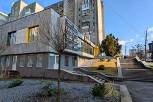 комерційна за адресою Міцкевича вул., 11