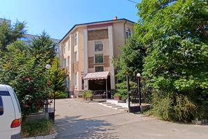 комерційна за адресою Лазурна вул. (Гайдара), 3А