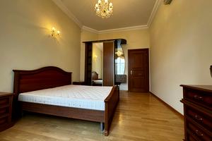 квартира за адресою Олекси Новаківського вул., 8