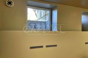 комерційна за адресою Круглоуніверситетська вул., 18/2