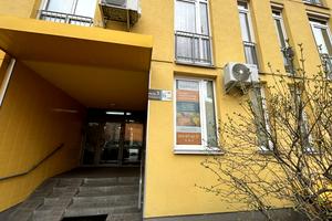 комерційна за адресою Регенераторна вул., 4 к6