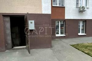 комерційна за адресою Машинобудівників вул., 31