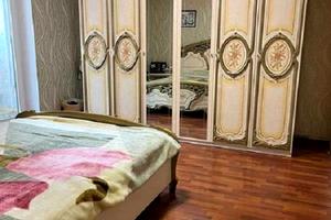 квартира за адресою Богдана Хмельницького бульв., 10
