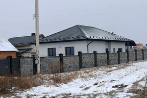 будинок за адресою с. Корнин, Фестивальна