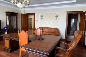 комерційна за адресою Мечникова вул., 10