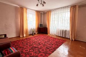 квартира за адресою Театральна вул., 9
