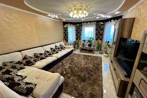 дом по адресу с. Грузевица, Героїв крут, 2