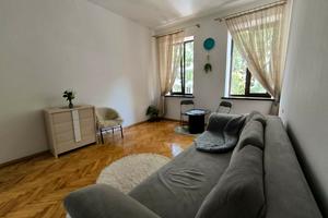 квартира за адресою Рене Декарта вул., 3