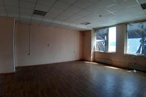 комерційна за адресою Заводська вул., 3
