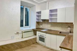 комерційна за адресою Дарвіна вул., 10