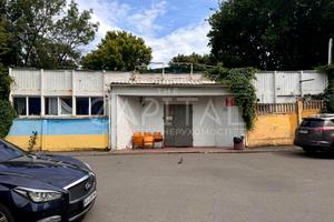 комерційна за адресою Жилянська вул., 1