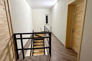 будинок за адресою с. Броварки, молодіжна