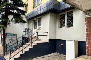 комерційна за адресою Слави бульв., 45