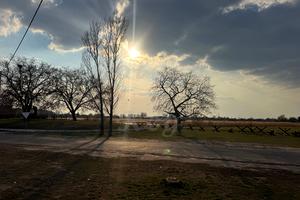 участок по адресу Центральна