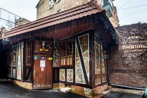 комерційна за адресою Саксаганського вул., 36-Д