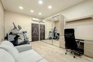 будинок за адресою с. Вишеньки, Ялтинська вул., 12