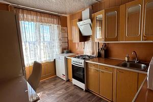 квартира за адресою Універсальна вул., 27