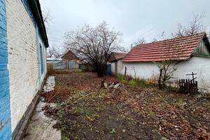 будинок за адресою Центральна, 1