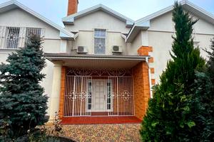 комерційна за адресою Тіниста, 8