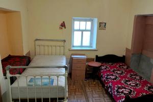 дом по адресу Центральна