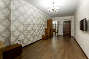комерційна за адресою Кловський узвіз, 7a