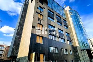 комерційна за адресою Манізера вул. (Красіна), 8