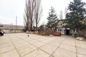 комерційна за адресою Олексія Курінного вул. (Карла Маркса), 40