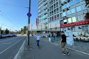 комерційна за адресою Митрополита Василя Липківського вул. (Урицького), 44