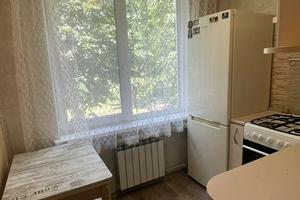 квартира за адресою Космонавтів вул., 4