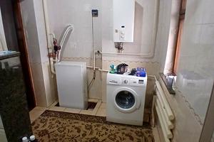 будинок за адресою Конотопської Битви вул., 3