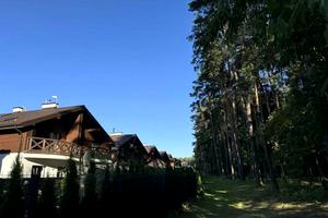 будинок за адресою Невеличука